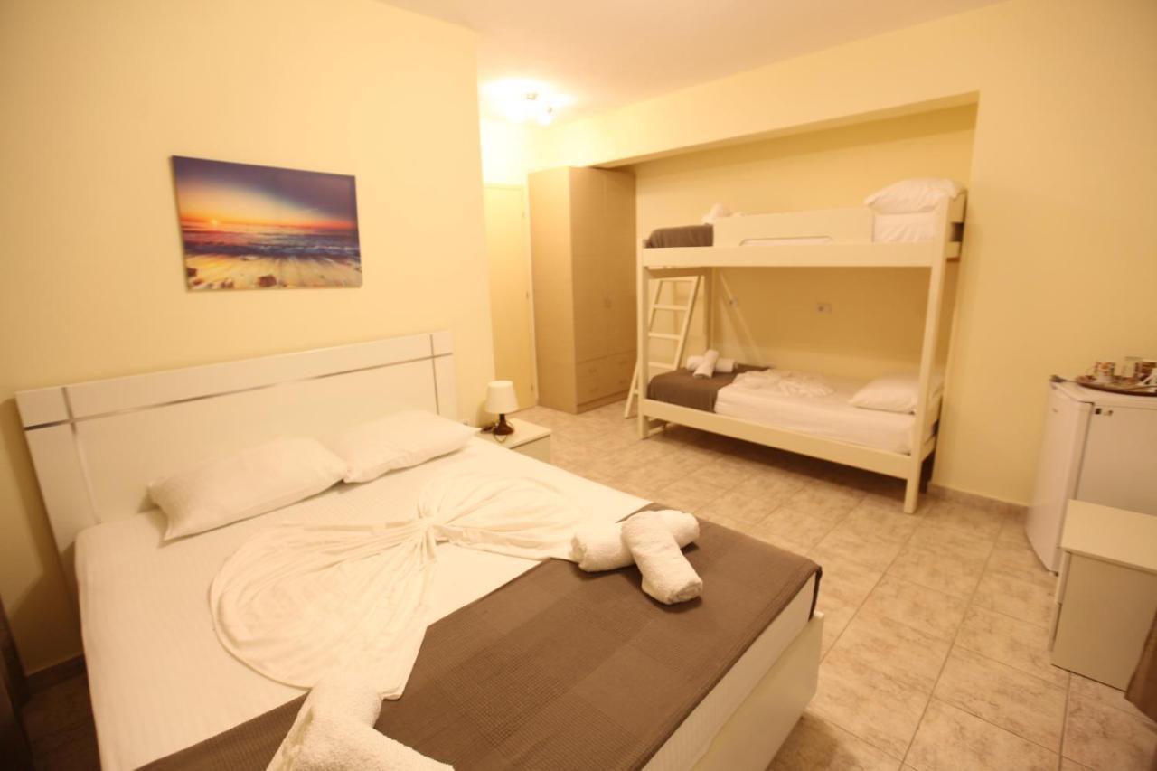 Hotel Prishtina ซารานเดอ ภายนอก รูปภาพ