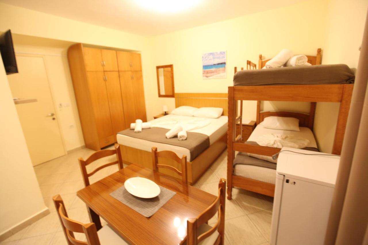 Hotel Prishtina ซารานเดอ ภายนอก รูปภาพ