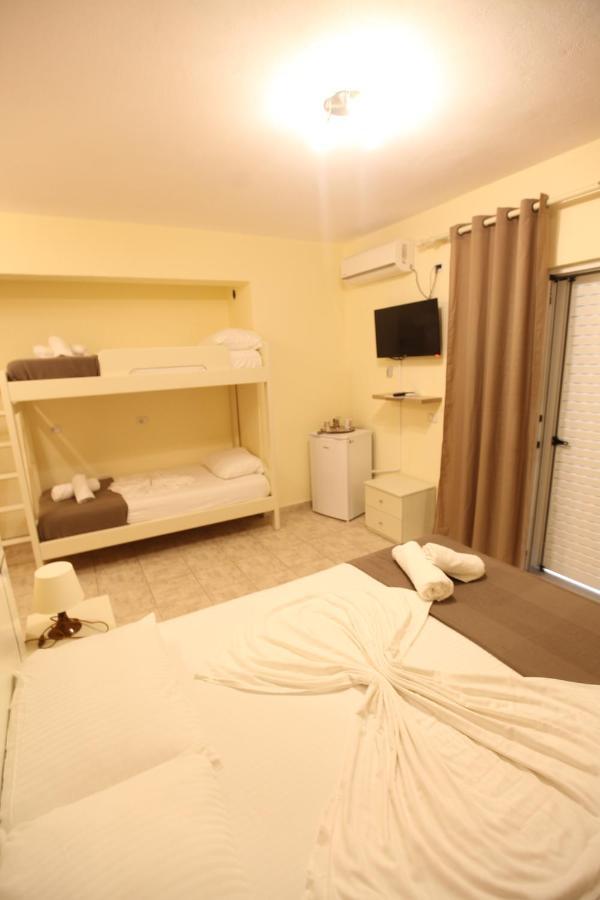 Hotel Prishtina ซารานเดอ ภายนอก รูปภาพ