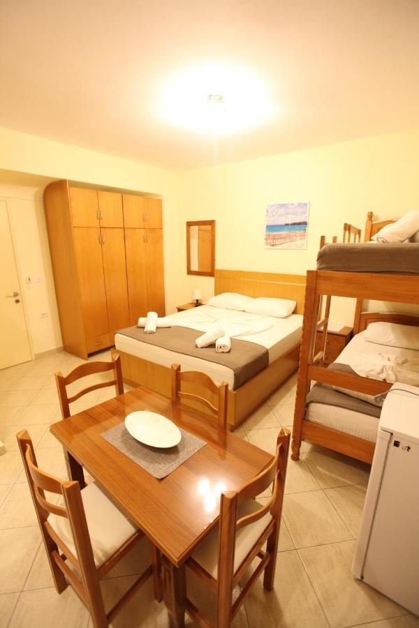 Hotel Prishtina ซารานเดอ ภายนอก รูปภาพ