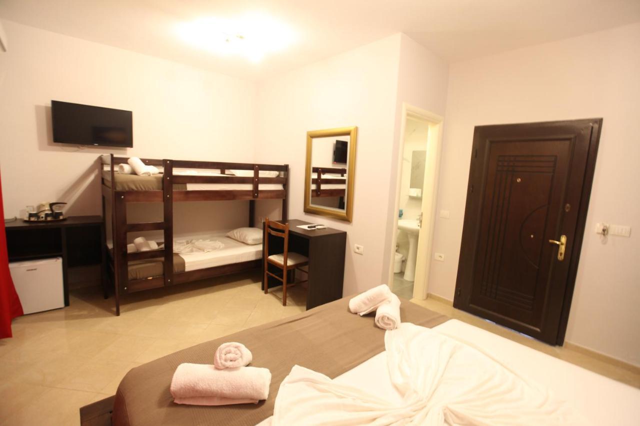 Hotel Prishtina ซารานเดอ ภายนอก รูปภาพ