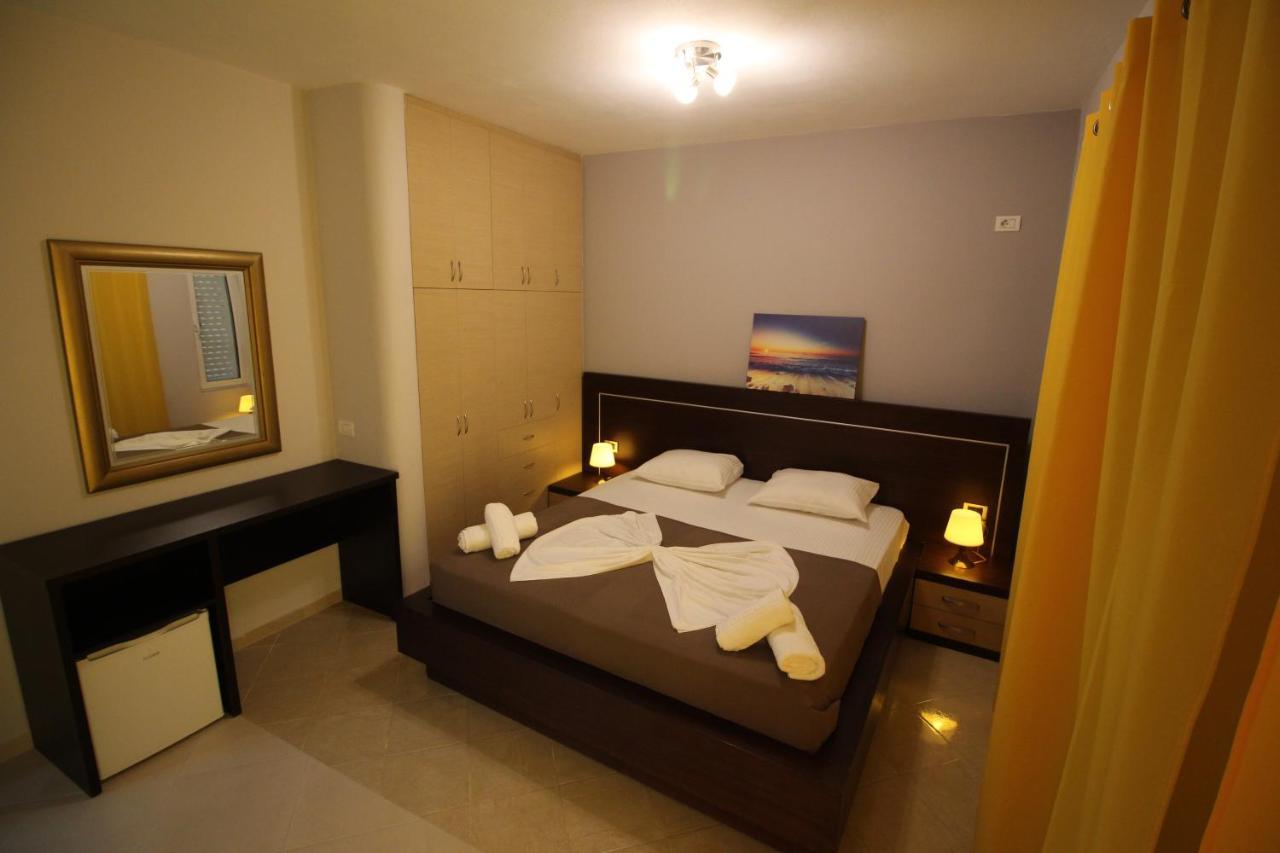 Hotel Prishtina ซารานเดอ ภายนอก รูปภาพ