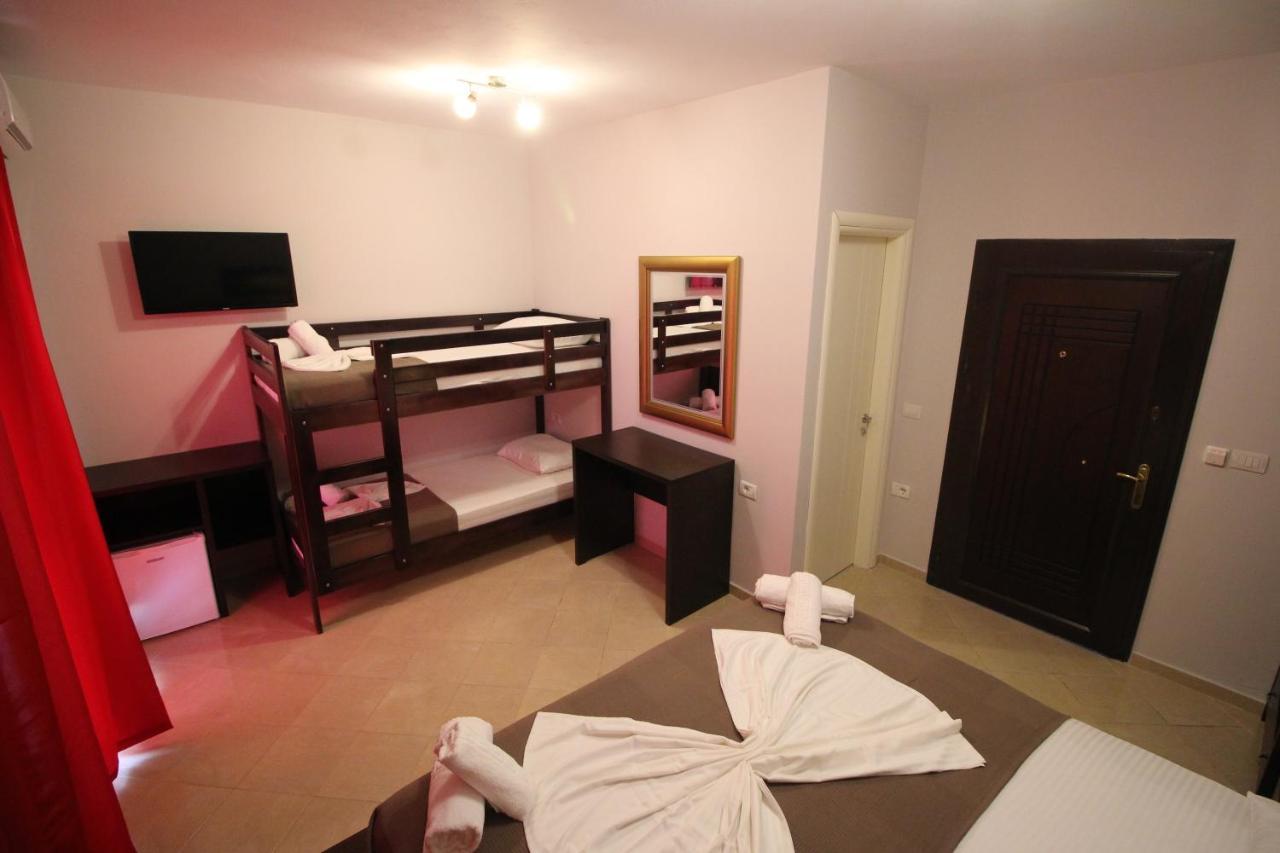 Hotel Prishtina ซารานเดอ ภายนอก รูปภาพ