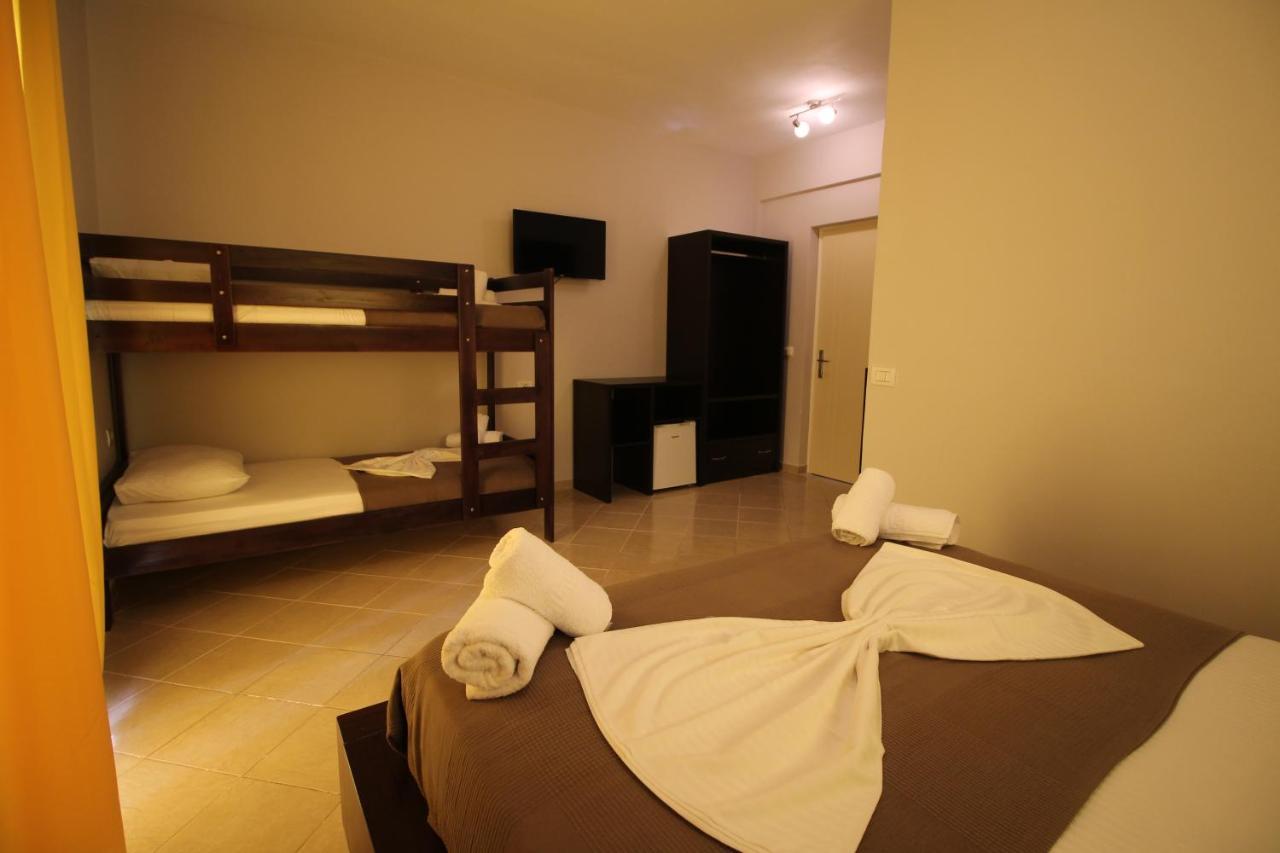 Hotel Prishtina ซารานเดอ ภายนอก รูปภาพ