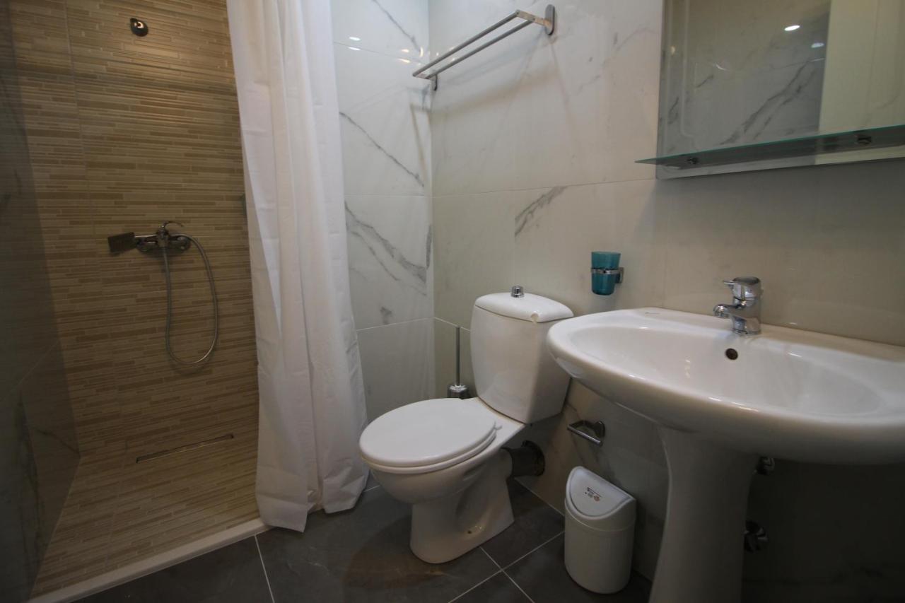 Hotel Prishtina ซารานเดอ ภายนอก รูปภาพ