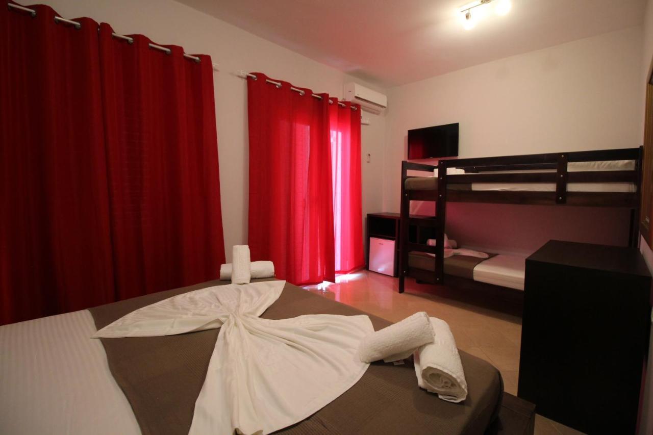 Hotel Prishtina ซารานเดอ ภายนอก รูปภาพ