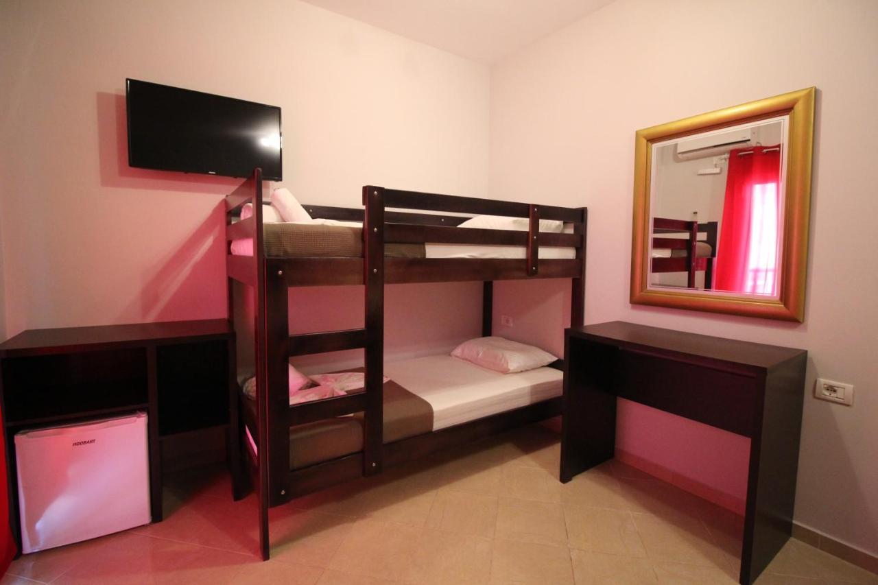 Hotel Prishtina ซารานเดอ ภายนอก รูปภาพ